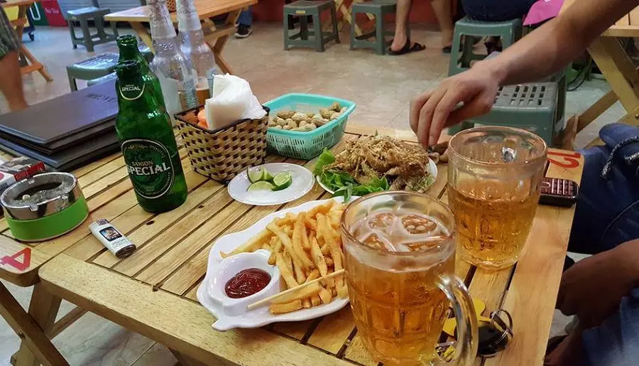 Bia Hà Nội là gì và nét văn hóa ẩm thực nhậu của người Thủ đô